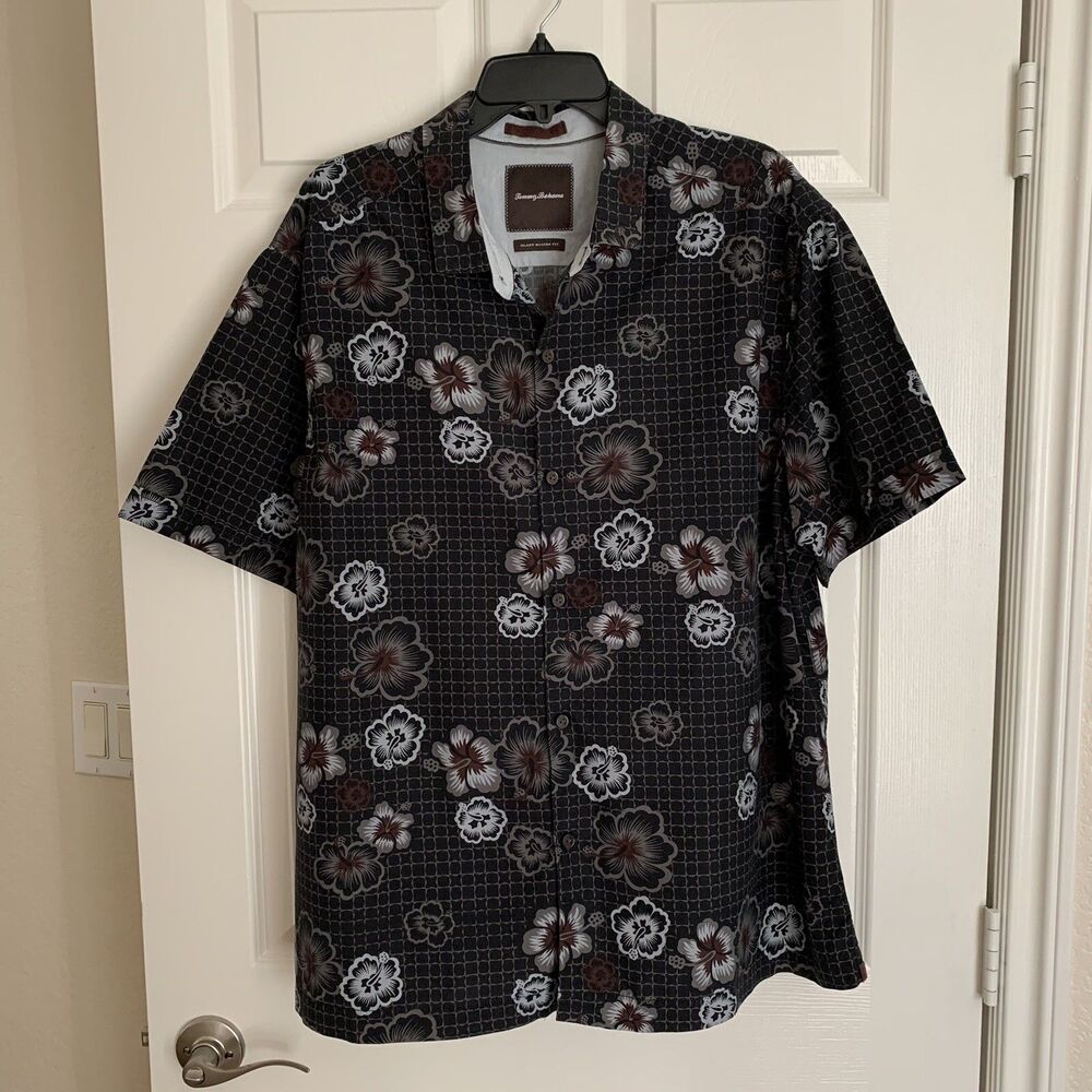 TOMMY BAHAMA Island Modern Fit Black Floral Hibiscus Shirt Men’s Size XL X